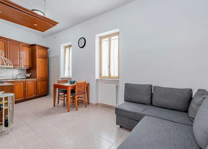 - La Casetta Di Vale Apartment Rom